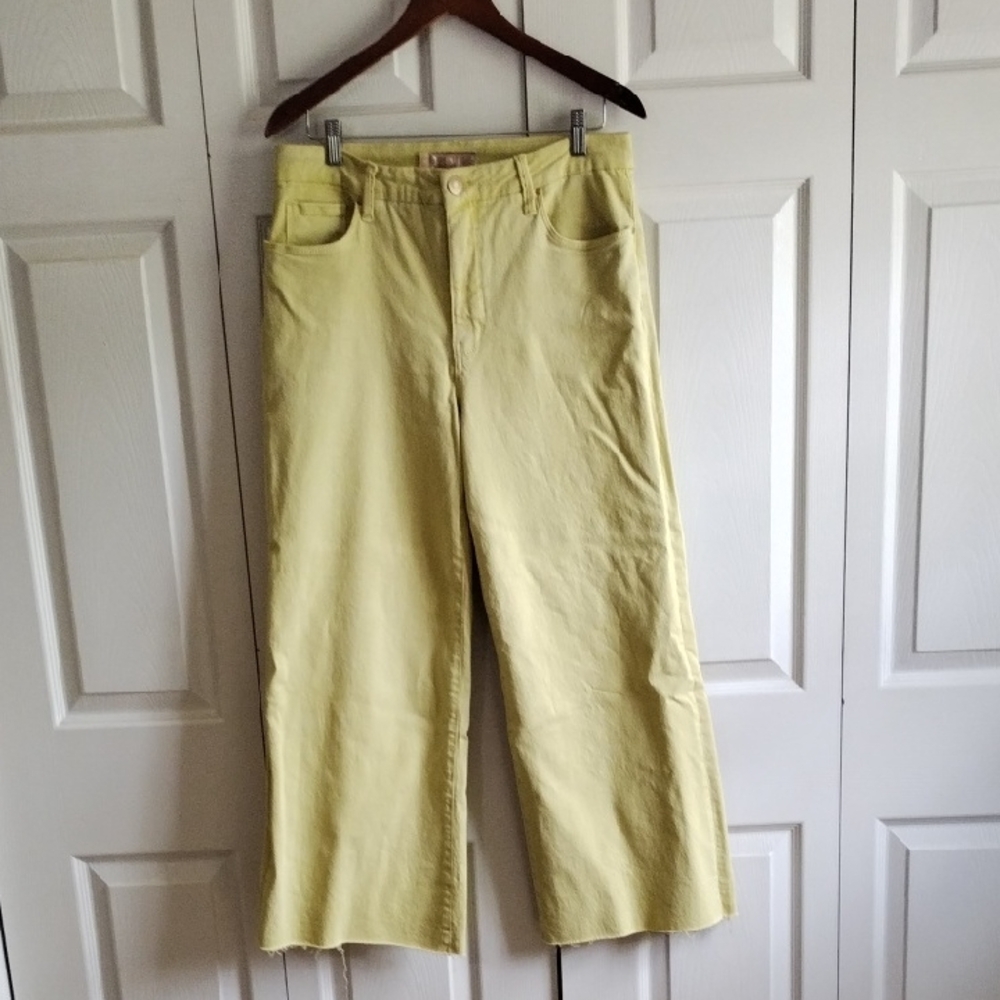 Kut from the Kloth Pale Yellow Wide Leg Jeans Size 30 Raw Hem Zip Fly Meg